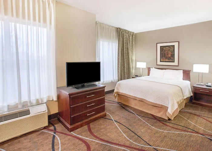 Hotel Hawthorn Extended By Wyndham Bloomington